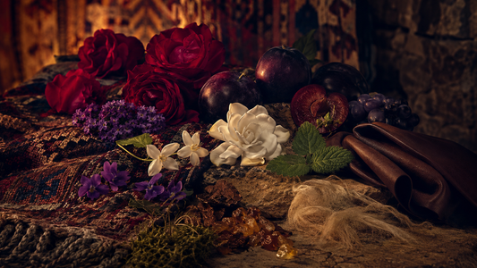 Persian Bazaar fragrance notes with rose, dark fruit, jasmine, leather and moss