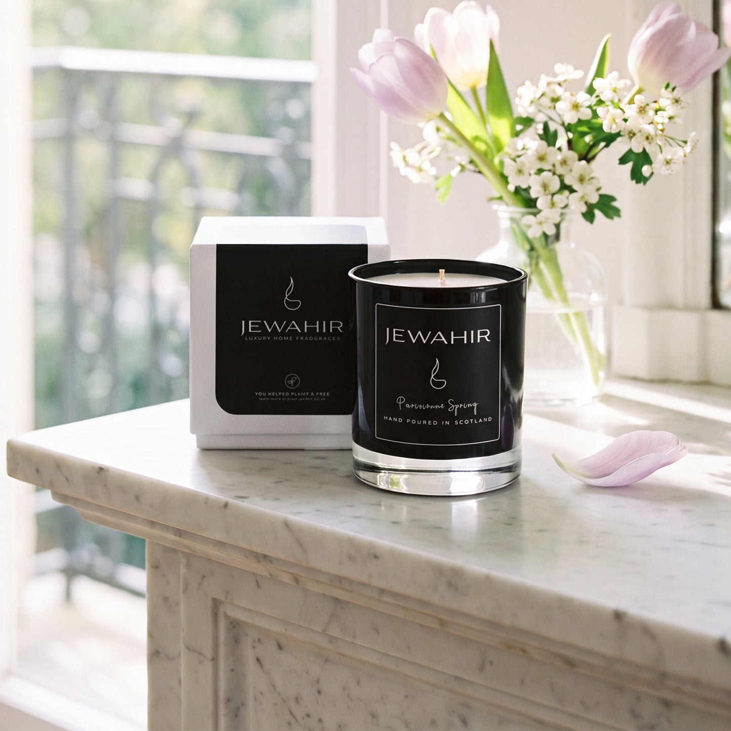 Parisienne Spring Candle